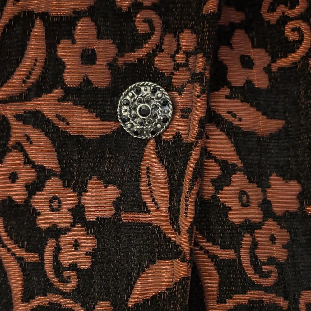 August Silk Floral Blazer - Picture 4 of 7